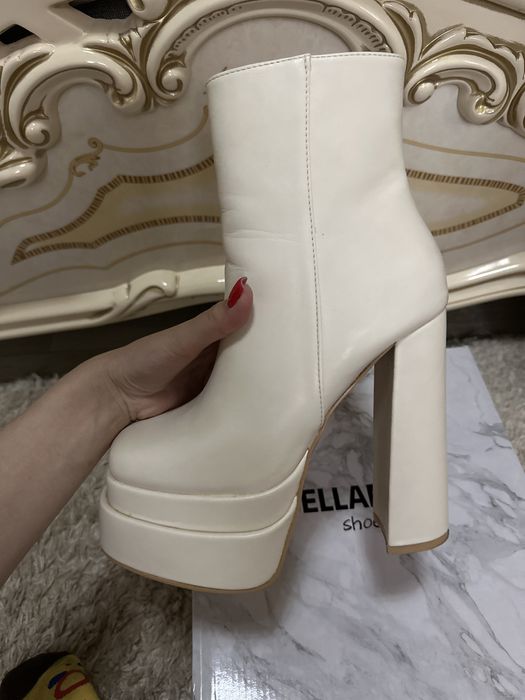 Продам очень красивые ботинки