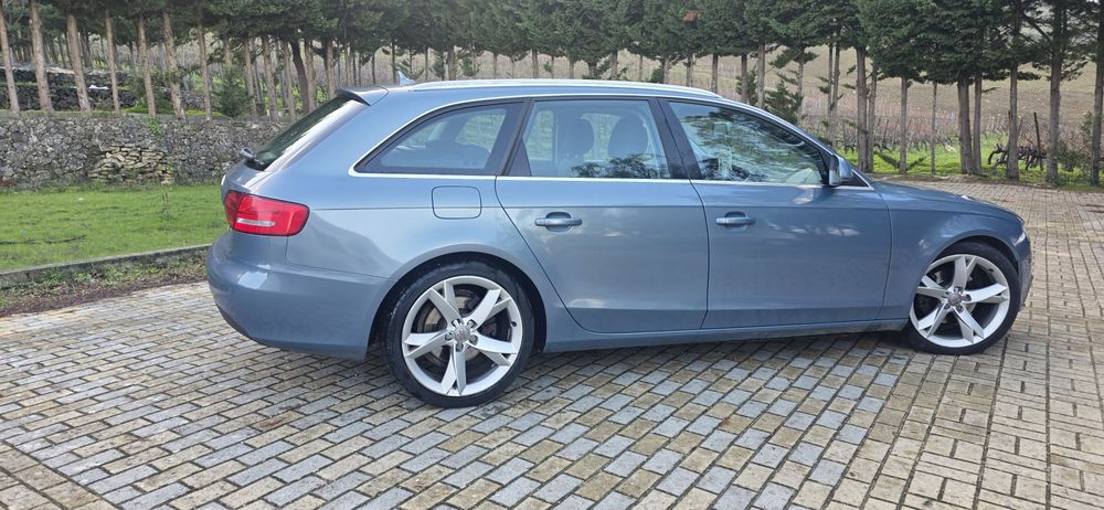 Audi A4  Avant 2.0 TDI  143CV