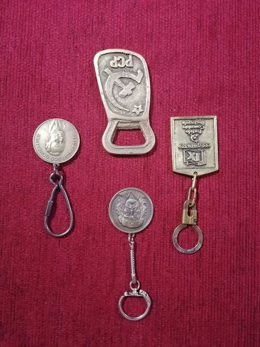 Porta chaves e abre latas do PCP, Vasco Gonçalves e Che Guevara