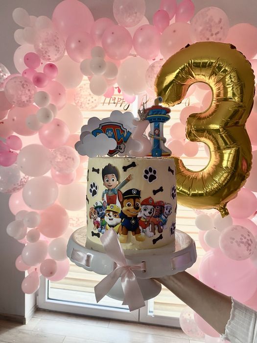 Domowe torty, muffiny i bezy – słodkości z sercem