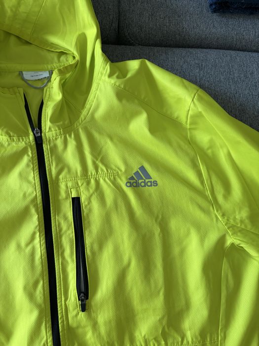 Impermeavel fluorescente amarelo