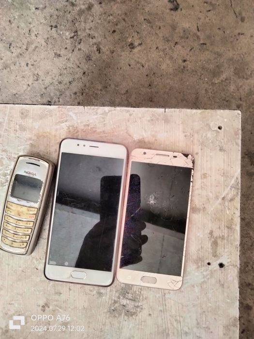 Продам смарфоны ,