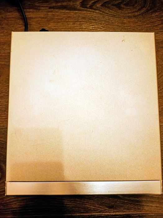 CD програвач Onkyo C-721