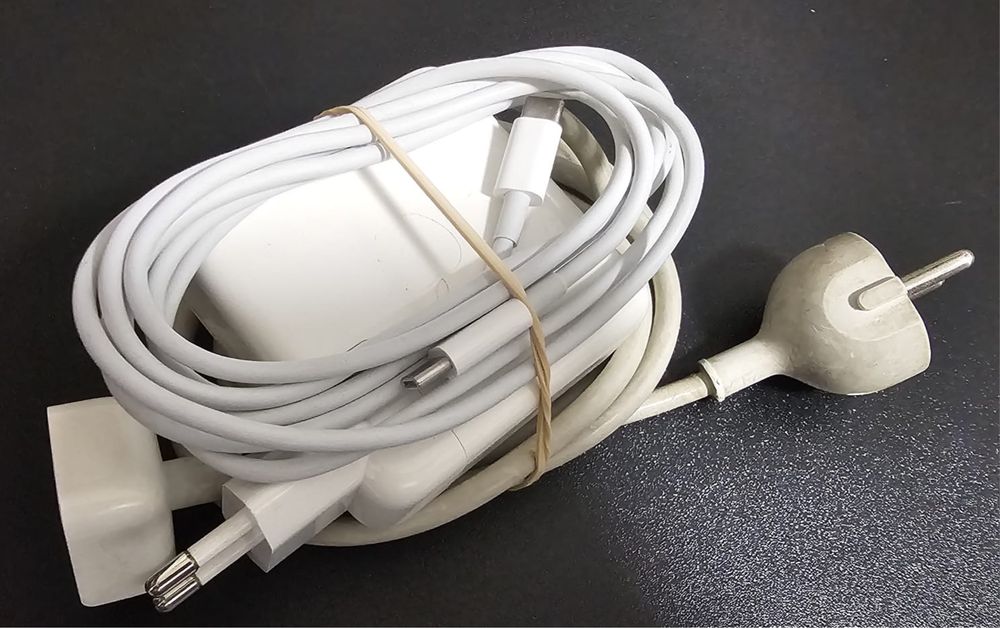 MacBook Pro 13” 2017 i5 16GB 256GB bom estado