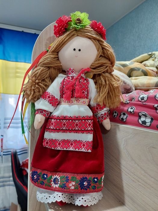 Лялька українка гарна