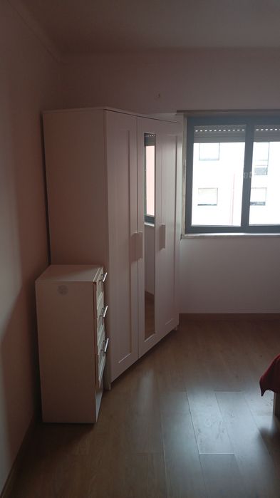 Quarto para arrendar