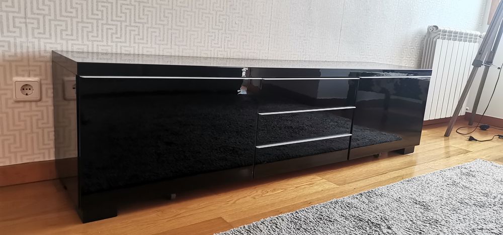 Movel / aparador de TV