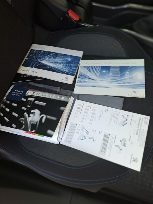 Peugeot 2008 1.2 Gasolina