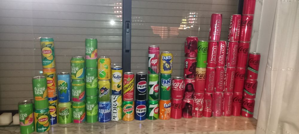 Latas de refrigerante / cerveja