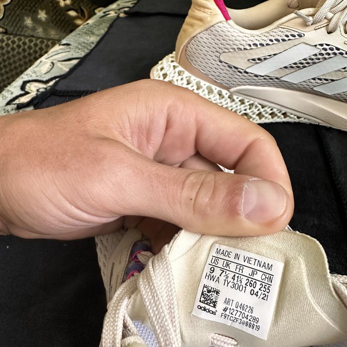 Кроссовки adidas 41-42