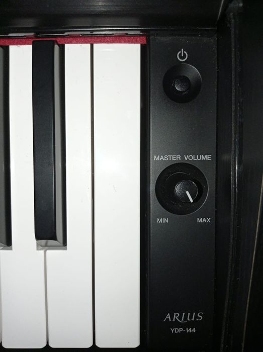 Piano Digital Yamaha YDP-144