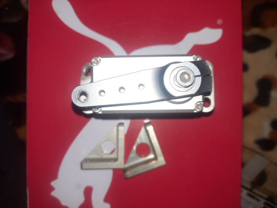 Серводвигатель с