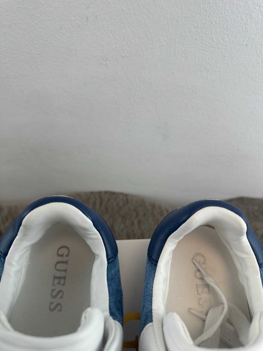 Guess buty damskie sneakersy białe 38