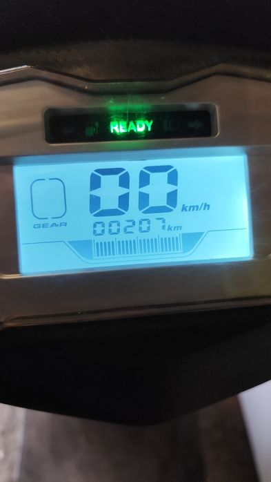 Skuter elektryczny