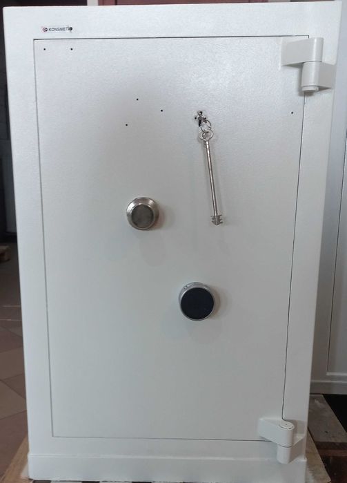 Sejf kasa pancerna Konsmetal SPM 75, 900 kg III klasa