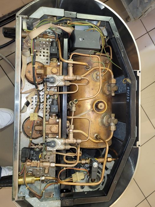 продаю кавомашина BEZZERA