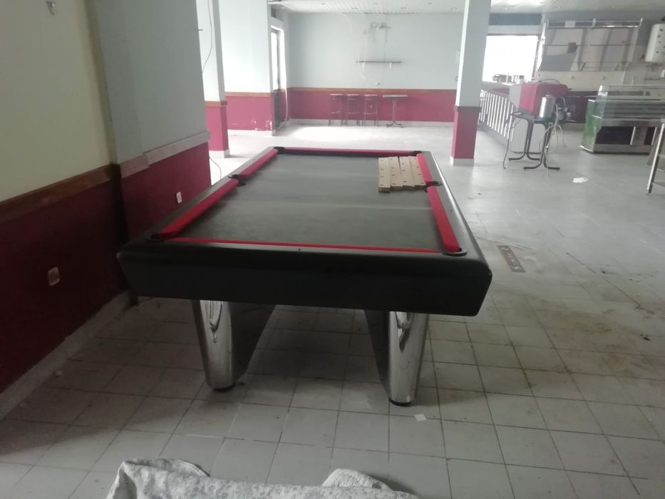 Mesa de Bilhar estilo moderno inox