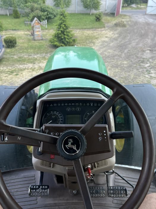 Продам John Deere 6920