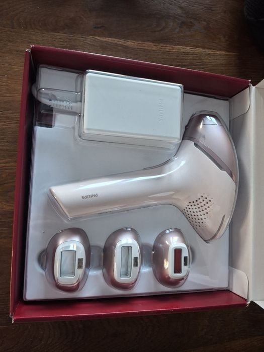 Depilator laserowy philips Lumea IPL 9900 BRI977