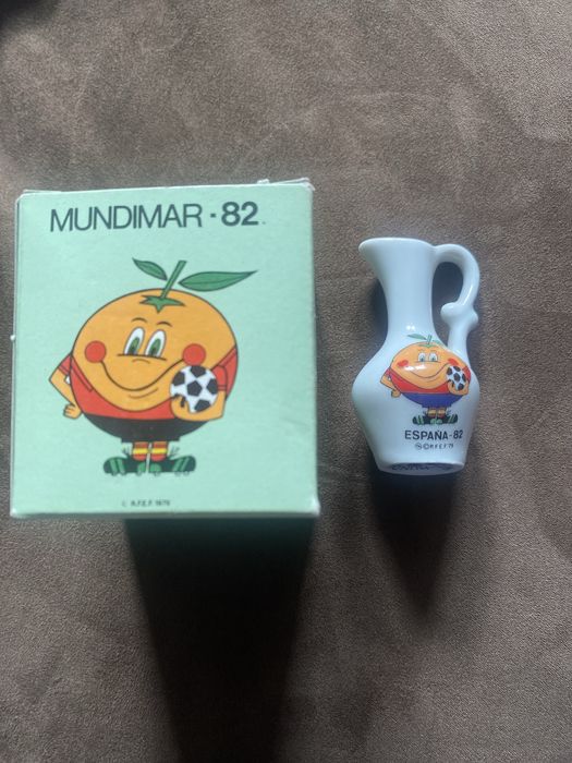 Mundial 82 jarrinha Pequena