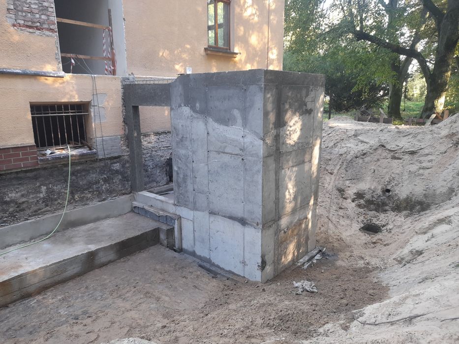 Wynajem szalunki ścienne fundamenty ławy stopy mur oporowy płyty tekko pcv montaż transport