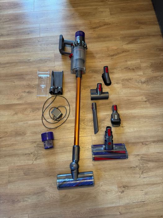 Dyson v10 Absolute