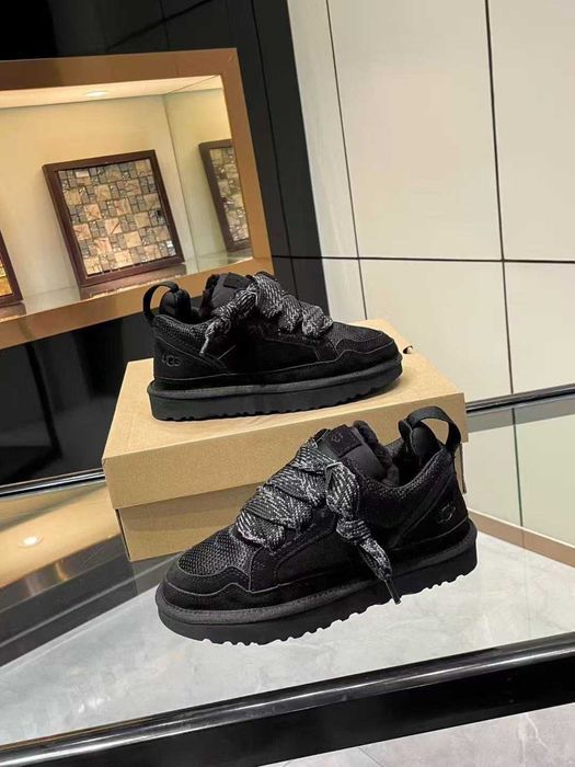 UGG Lowmel Black R.38
