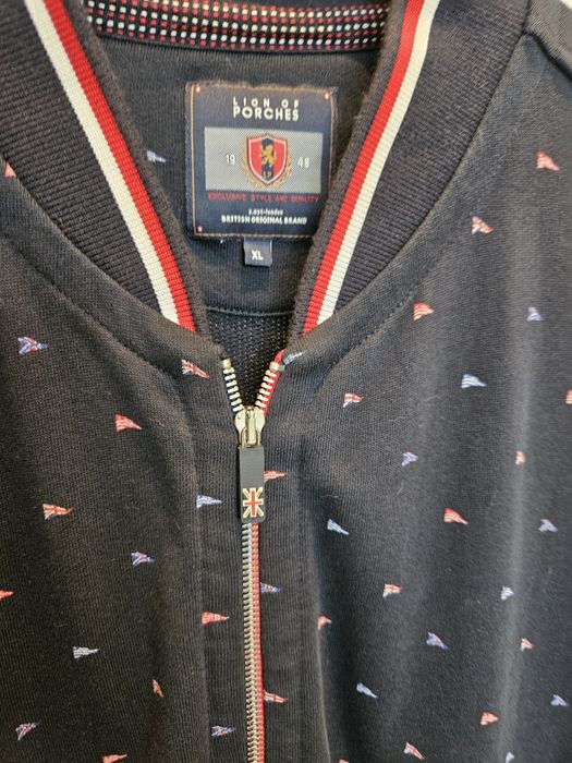 Blusão Lion of Porches