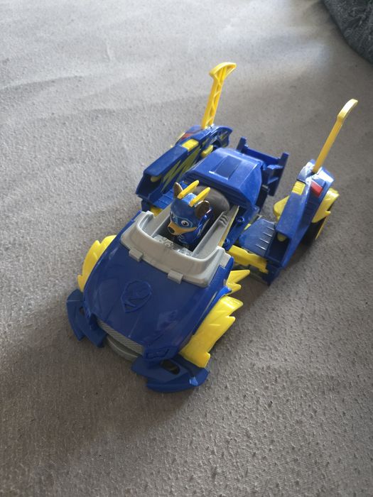 Pojazd transformers psi patrol Chese