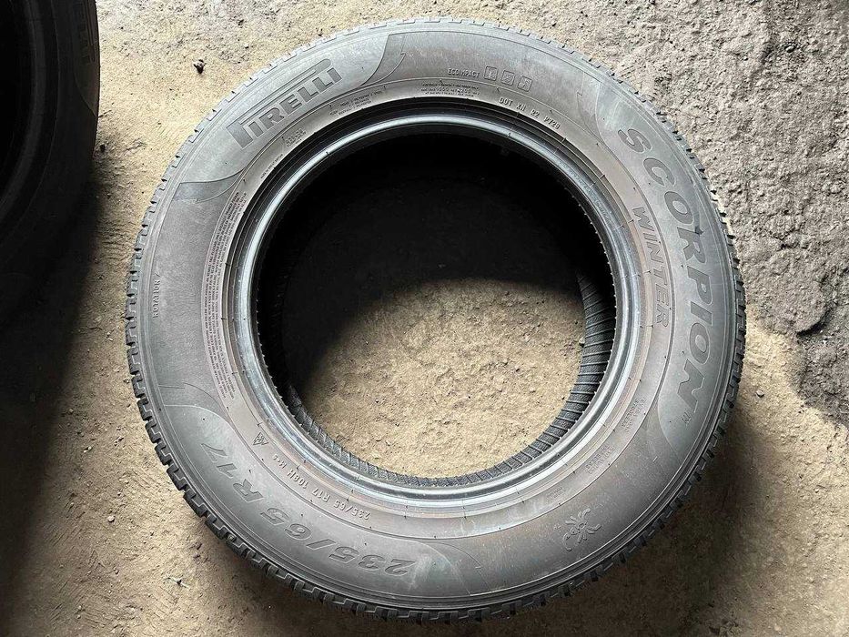 Шини зима 235/65/R17 Pirelli Winter Sottozero 3