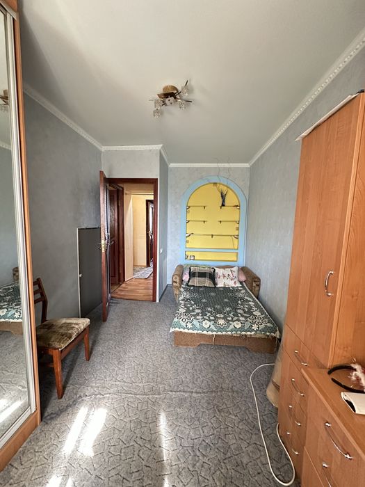 1-К Институт Связи, рядом Рынок