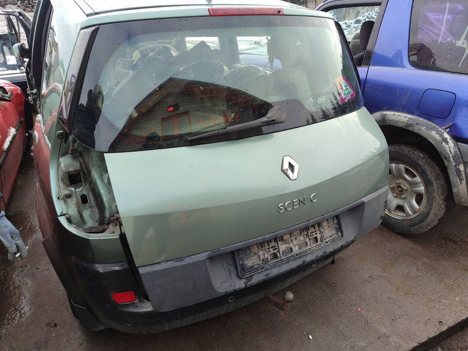 Кришка багажника Renault Scenic 2 задня ляда Рено Сценік 2
