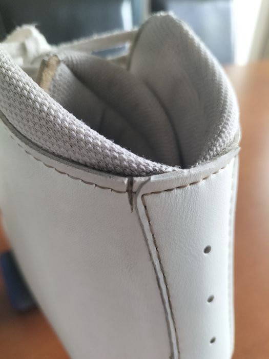 Bota Edea rondó 260(tam. 39)
Base rolline variant 150
Muito bem estimados.
Base rolline variant 130
Em bom estado.
Base rolline variant 130
Em bom est