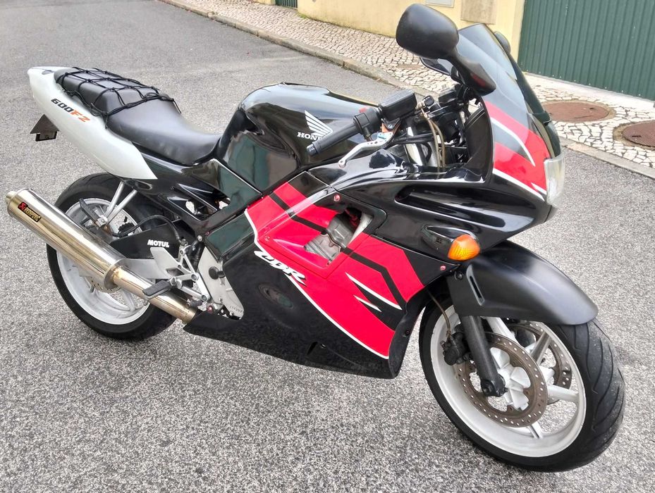 Vendo ou troco por carro