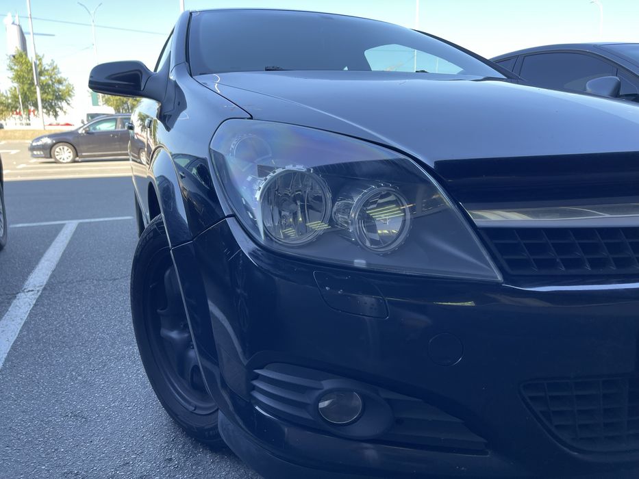 Opel Astra H GTC