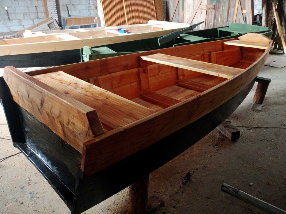 Łódka wędkarska drewniana sosnowa