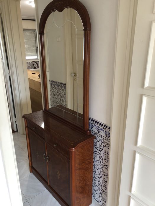 Movel de corredor de boa quallidade com espelho  :