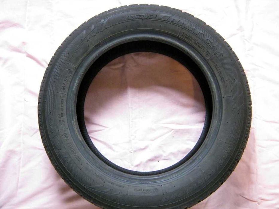 Одна зимова шина TOYO 165x65 r14 протектор 6мм.