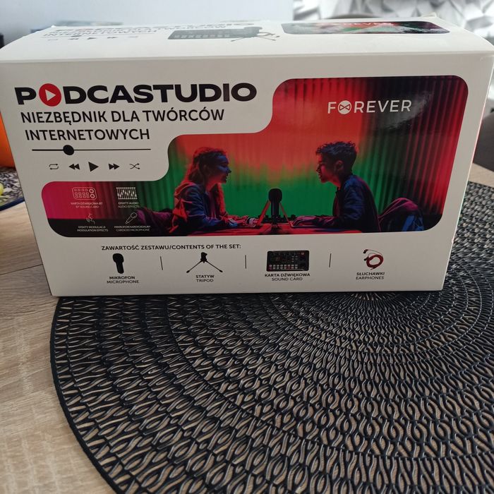 Podcast studio forever