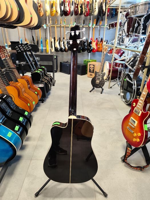 Gitara basowa elektroakustyczna Stagg