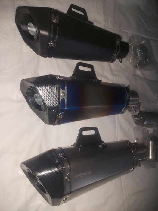Escape tipo akrapovic curto