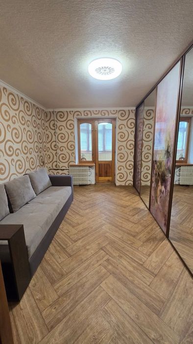 Продаж  2-кімн.квартири з Гаражем - View 2