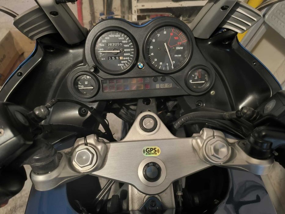 BMW K 1200 RS (Acidentada) ou Troco por motorizada restaurada