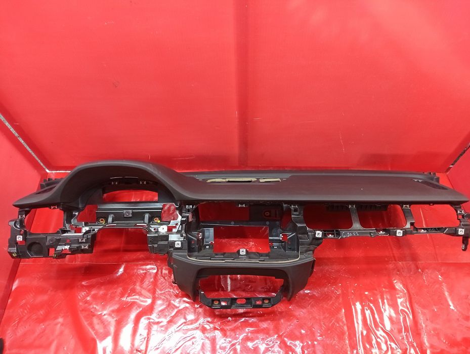 Торпедо Audi Q7 4M панель приборов Ауді кю7 4м ку7 приладова Ауді Кю