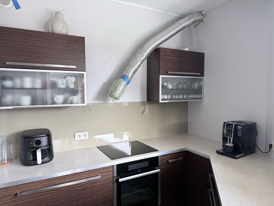 Kuchnia robiona na zamowienie.