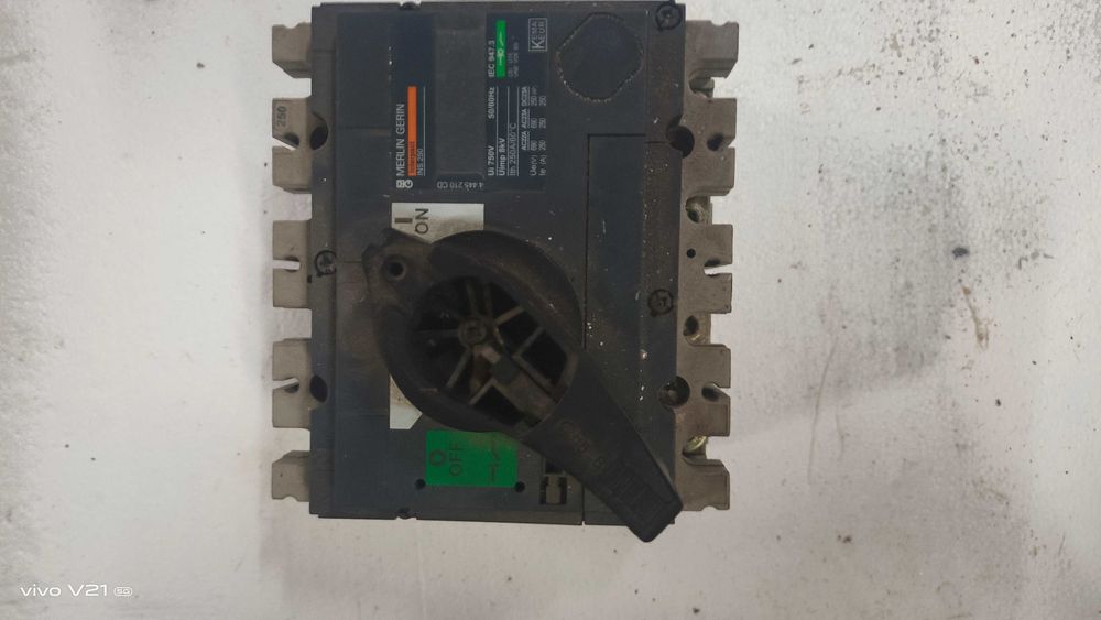 Interruptor Seccionador INS250 Merlin Guerin