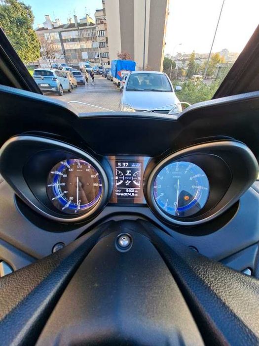 Yamaha Tmax 560 Tech Max como nova Nacional