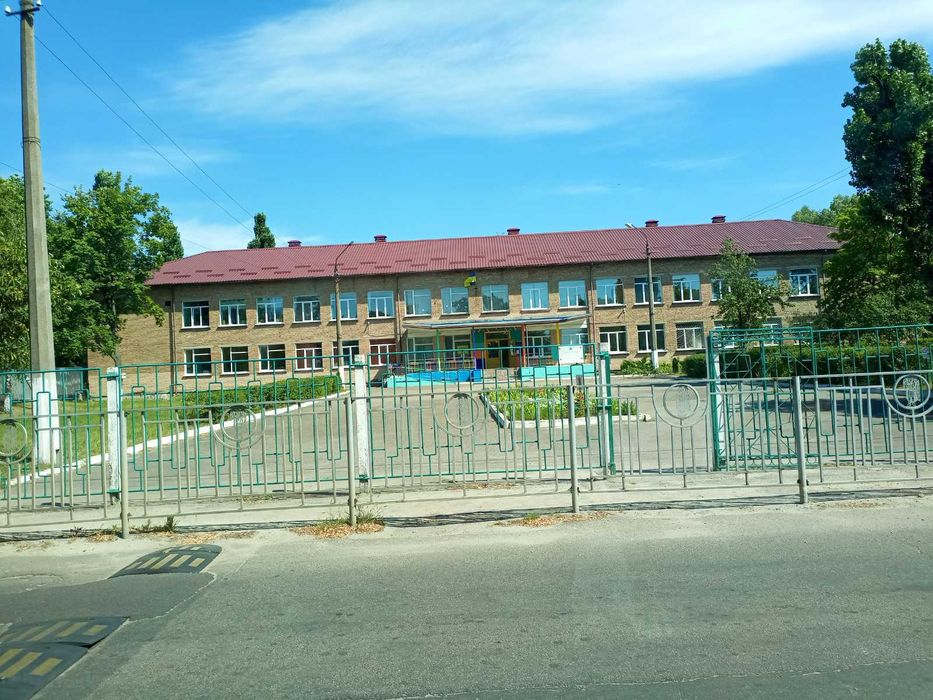 Продаж ділянки під забудову перша лінія від водойми на Троєщині без%