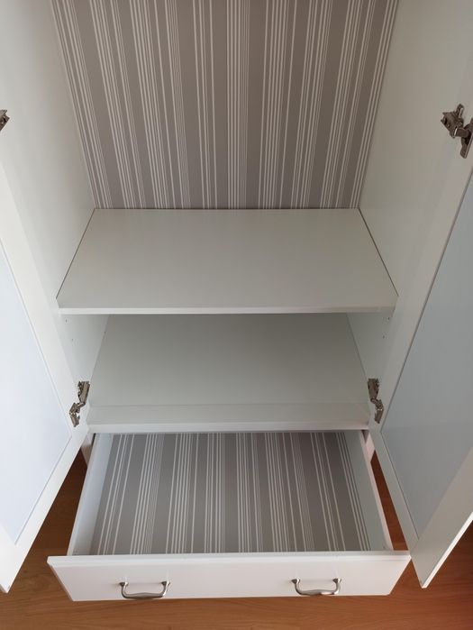 Roupeiro "Tyssedal" - Branco & Vidro espelhado