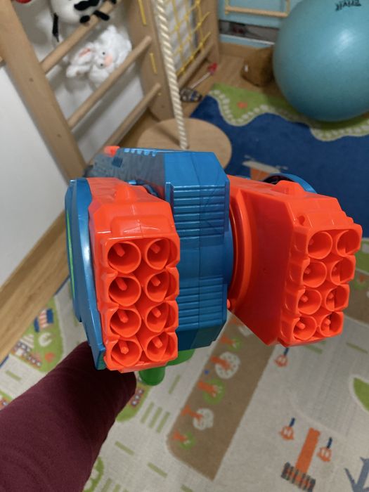 Найбільший Бластер Nerf Elite 2.0 Flipshots Flip 32